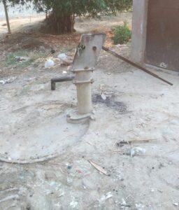 कौशाम्बी06मई23**पानी के लिए मचा हाहाकार बूंद - बूंद पानी को परेशान ग्रामीण* कौशाम्बी06मई23**पानी के लिए मचा हाहाकार बूंद - बूंद पानी को परेशान ग्रामीण*