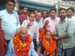 कानपुर13मई23*निर्दलीय प्रत्याशी निर्मला कटियार का जोरदार स्वागत शिवराजपुर अध्यक्ष पद पर जीत हासिल की