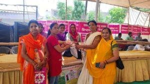 जोधपुर18मई2023*महंगाई राहत कैम्प में अशोक गहलोत की जय जयकार करते नजर आए लोग। जोधपुर18मई2023*महंगाई राहत कैम्प में अशोक गहलोत की जय जयकार करते नजर आए लोग।