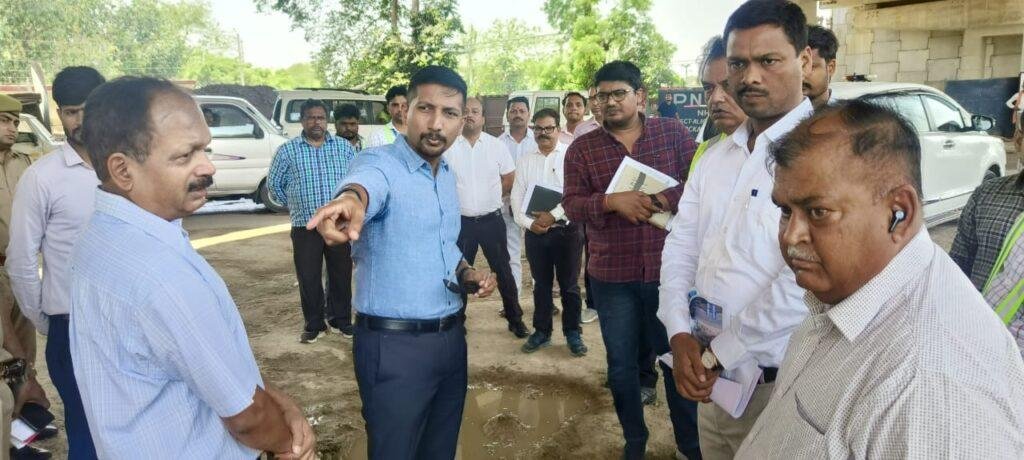 कानपुर 20 मई 2023*एनएच-91 में कराए जा रहे कार्यों की प्रगति के संबंध में निर्माणाधीन मार्ग का निरीक्षण किया गया। कानपुर 20 मई 2023*एनएच-91 में कराए जा रहे कार्यों की प्रगति के संबंध में निर्माणाधीन मार्ग का निरीक्षण किया गया।