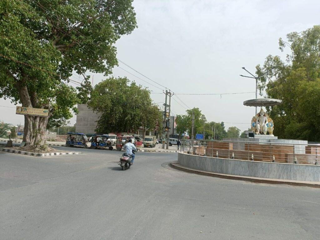 पंजाब24मई2023*अरूट जी महाराज चौक के आस-पास बने खड्डों ठीक किया, लोगों ने जताया आभार