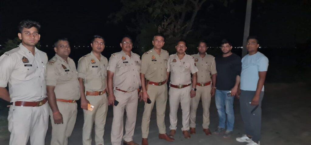 मथुरा25मई2023*गौतस्कर पुलिस मुठभेड़ के दौरान घायल/गिरफ्तार, मथुरा25मई2023*गौतस्कर पुलिस मुठभेड़ के दौरान घायल/गिरफ्तार,