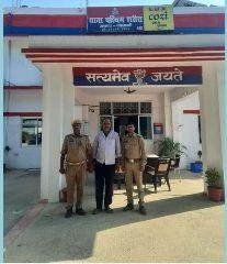 कौशाम्बी 12 मई* पुलिस ने जिला बदर अपराधी को किया गिरफ्तार