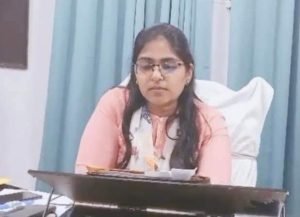 प्रयागराज23जून2023*पति ने पढ़ा लिखा कर PCS बनाया और पत्नी कर रही पति के मर्डर का प्लान।