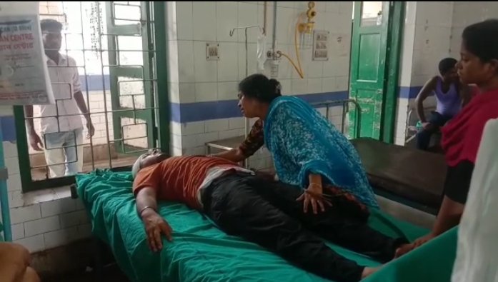 जीरणपुर08जून23*कूचबिहार में दिन दहाड़े डकैती।