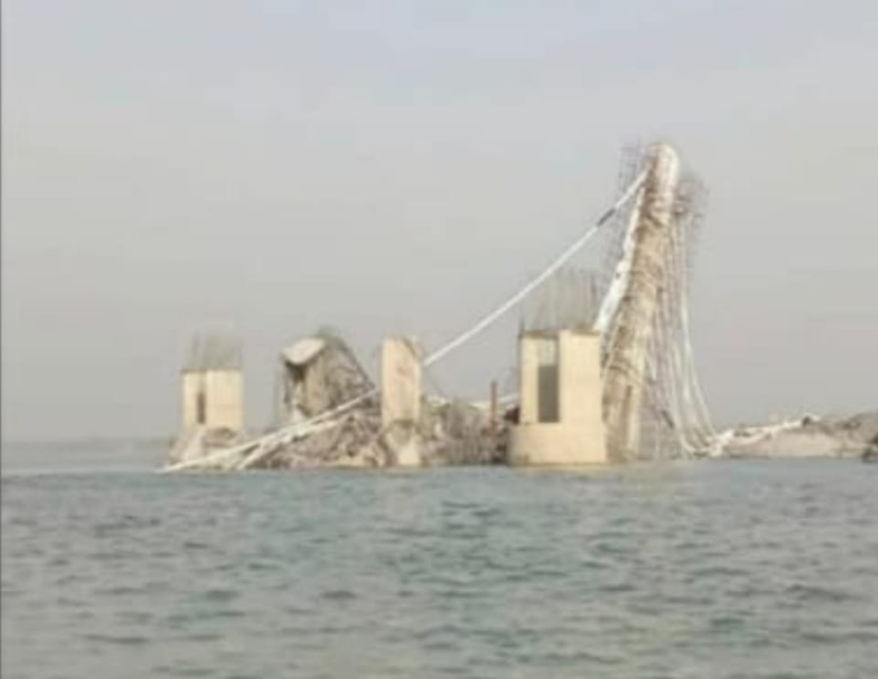 भागलपुर09जून23*सुल्तानगंज- अगुवानी घाट पुल के डिजाइन में गड़बड़ी जांच के लिए पहुंची आईआईटी दिल्ली की टीम भागलपुर