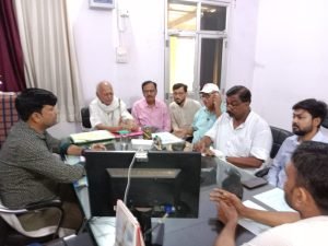 भागलपुर 10 जून 2023*24 घंटे निर्बाध बिजली आपूर्ति और स्मार्ट मीटर नहीं लगाए जाने की मांग को लेकर बिजली उपभोक्ता संघर्ष समिति ने धरना दिया।