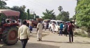 भागलपुर16जून23*तेज रफ्तार ट्रैक्टर ने स्कॉर्पियो में मारी जोरदार टक्कर, चार लोग घायल*