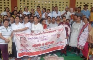 कानपुर21जून2023*महिला मंडल व पेंशनर समाज पनकी ने संयुक्त रूप से मनाया अंतरराष्ट्रीय योग दिवस*