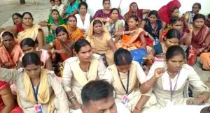 भागलपुर22जून2023*ग्राम रक्षा दल सह पुलिस मित्र के द्वारा समाहरणालय परिसर में अपनी मांगों को लेकर दिया एक दिवसीय धरना*