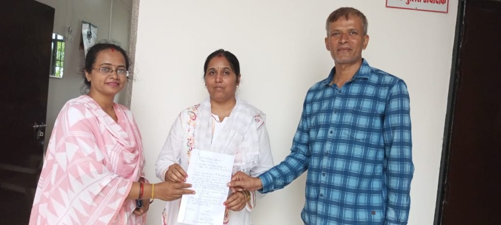 चित्रकूट26जून2023*अभिसूचना शाखा द्वारा 04 घंटे के अन्दर सत्यापन पूर्ण कर पासपोर्ट जारी करने की कार्यवाही । चित्रकूट26जून2023*अभिसूचना शाखा द्वारा 04 घंटे के अन्दर सत्यापन पूर्ण कर पासपोर्ट जारी करने की कार्यवाही ।