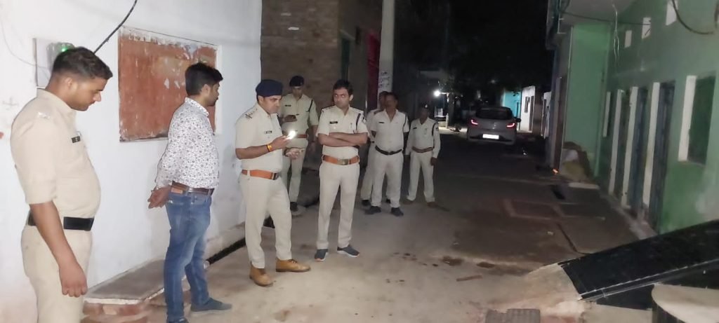 ग्वालियर26जून2023*जिले में कानून व्यवस्था बनाये रखने के उद्देश्य से ‘‘कॉम्बिंग गश्त’’