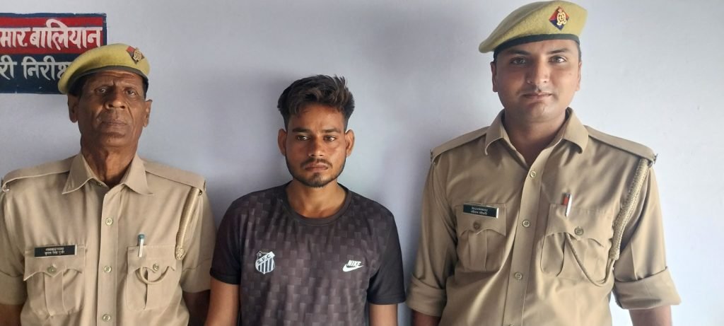 मथुरा27जून2023*एक अभियुक्त को मय 02 पेटी (100 पव्वा) अवैध शराब मस्ताना ब्रान्ड हरियाण मार्का के किया गिरफ्तार।*