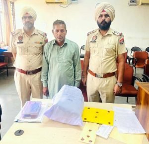 अबोहर पंजाब28जून2023*5000 नशीली गोलियों सहित पकड़े गए ट्रक चालक को जेल भेजा