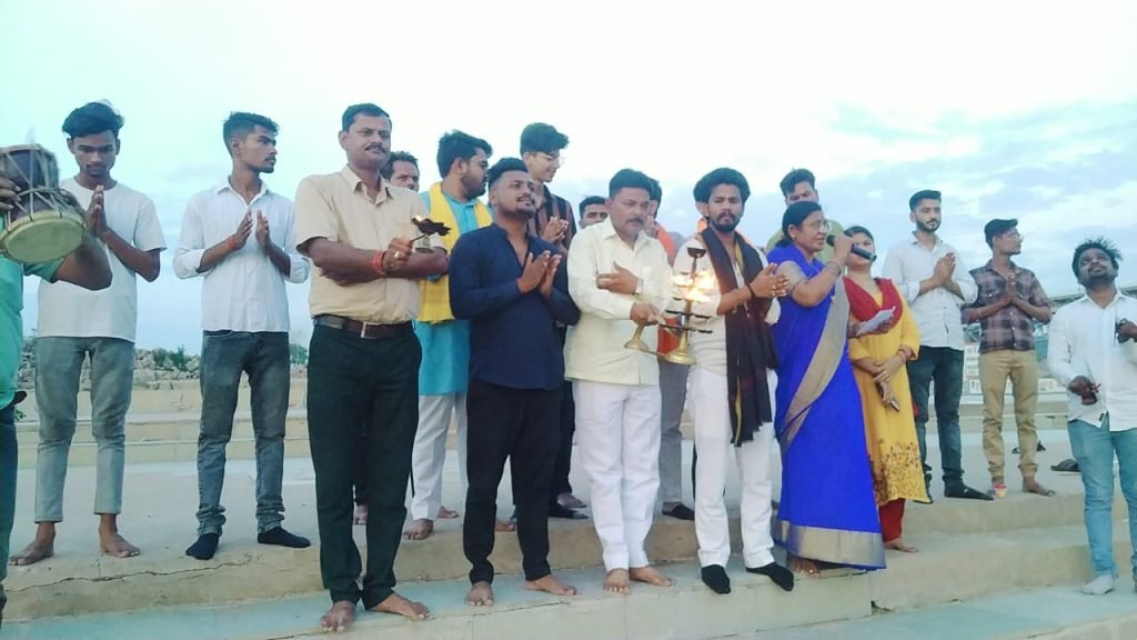 बाँदा29जून2023*केन महाआरती करके जीवनदायिनी केन नदी का अस्तित्व बचाने के लिए आम जनमानस से अपील ।