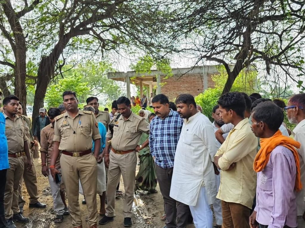 कानपुर30जून2023*औरोतहारपुर में विद्युत तार के करंट से रावेंद्र कुशवाहा के 10 वर्षीय बालक की मृत्यु।