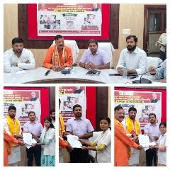 मथुरा 09 जून*मा0 मुख्यमंत्री जी द्वारा चयनित स्वास्थ्य कार्यकर्ता (महिला) के नियुक्ति पत्रों का वितरण कार्यक्रम का सजीव प्रसारण देखा।