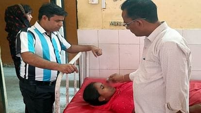 लखीमपुर खीरी02जुलाई23*पति बना हैवान: मोबाइल न मिला तो पत्नी की मुंह से काटी नाँक लखीमपुर खीरी02जुलाई23*पति बना हैवान: मोबाइल न मिला तो पत्नी की मुंह से काटी नाँक