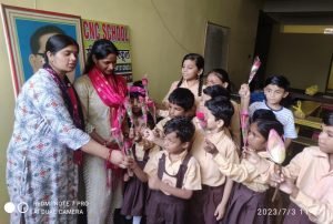 कानपुर03जुलाई*सीएनसी स्कूल गांधी नगर कानपुर में आज गुरु पूर्णिमा उत्सव का आयोजन धूमधाम और उल्लास से किया गया ।