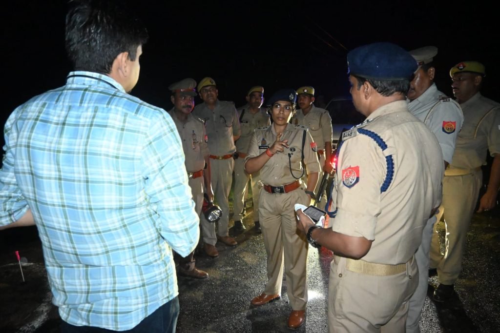 औरैया07जुलाई2023*थाना सहार पुलिस ने गोकशी व गोतस्करी करने वाले गैंग का किया पर्दाफ़ाश।