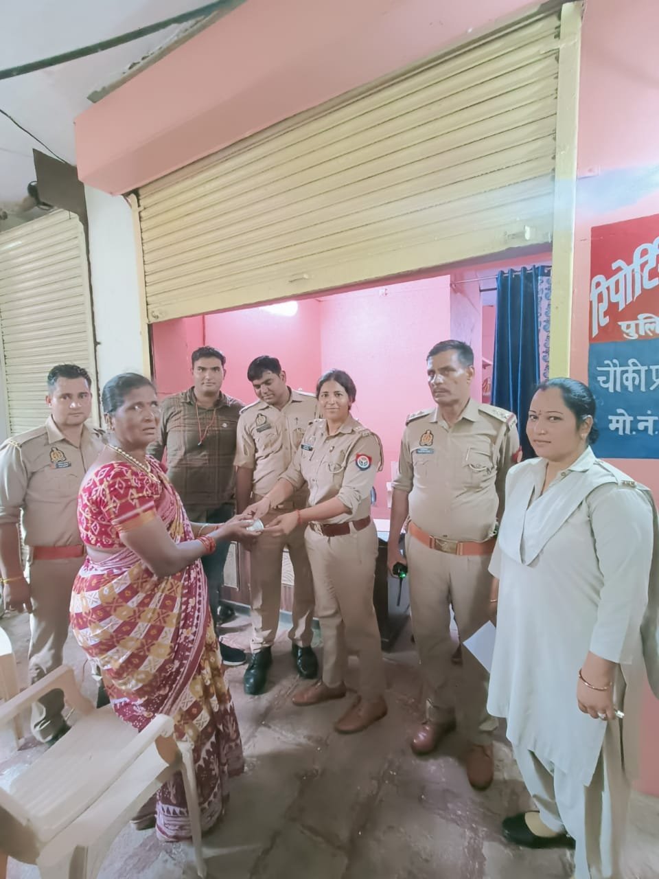 आगरा09जुलाई23*ताजमहल चौकी प्रभारी का सराहनीय कार्य