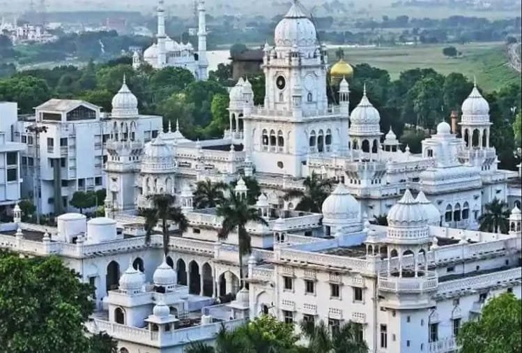 लखनऊ12जुलाई23*केजीएमयू वीसी का ही आदेश नहीं मानते डॉक्टर लखनऊ12जुलाई23*केजीएमयू वीसी का ही आदेश नहीं मानते डॉक्टर