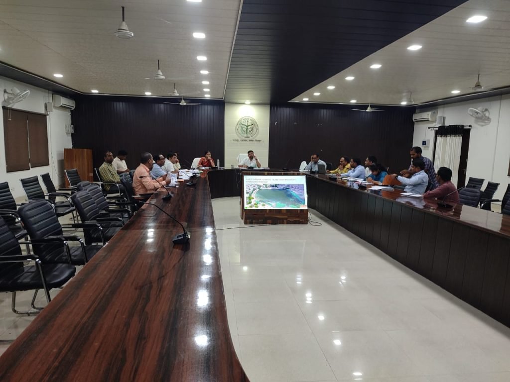 चित्रकूट12जुलाई23*अन्ना गौवंशो को गौशालाओं में संरक्षित न करने पर प्रधान, सचिव एवं वेटनरी ऑफिसर पर कार्रवाई होगी, डीएम अभिषेक आनंद