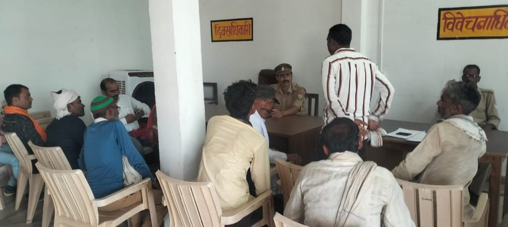 चित्रकूट13जुलाई23*आगामी मोहर्रम त्यौहार के दृष्टिगत थाना सरधुवा में पीस कमेटी की गोष्ठी का आयोजन किया गया*