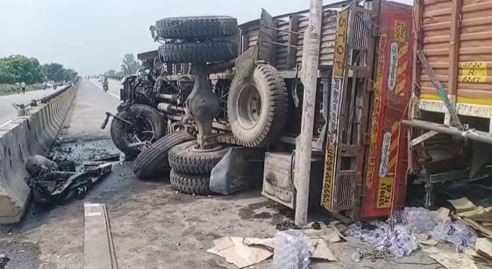 लखनऊ 16 जुलाई 2023*पीजीआई क्षेत्र में भीषण हादसा