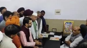 लखनऊ 17 जुलाई *2023लखनऊ के पुराने क्लबों में भारतीय परिधानों पर प्रतिबंध।