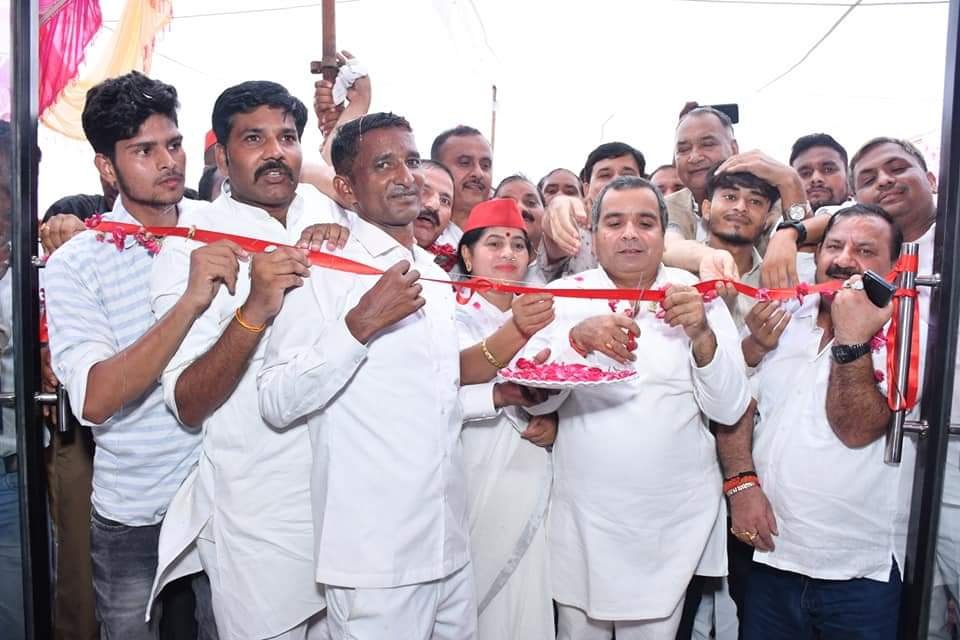 अलीगढ़28जुलाई23*S S MEMORIAL HOSPITAL अलीगढ़ का बदायूँ पूर्व सांसदधर्मेन्द्र यादव ने फीता काटकर उदघाटन किया। अलीगढ़28जुलाई23*S S MEMORIAL HOSPITAL अलीगढ़ का बदायूँ पूर्व सांसदधर्मेन्द्र यादव ने फीता काटकर उदघाटन किया।