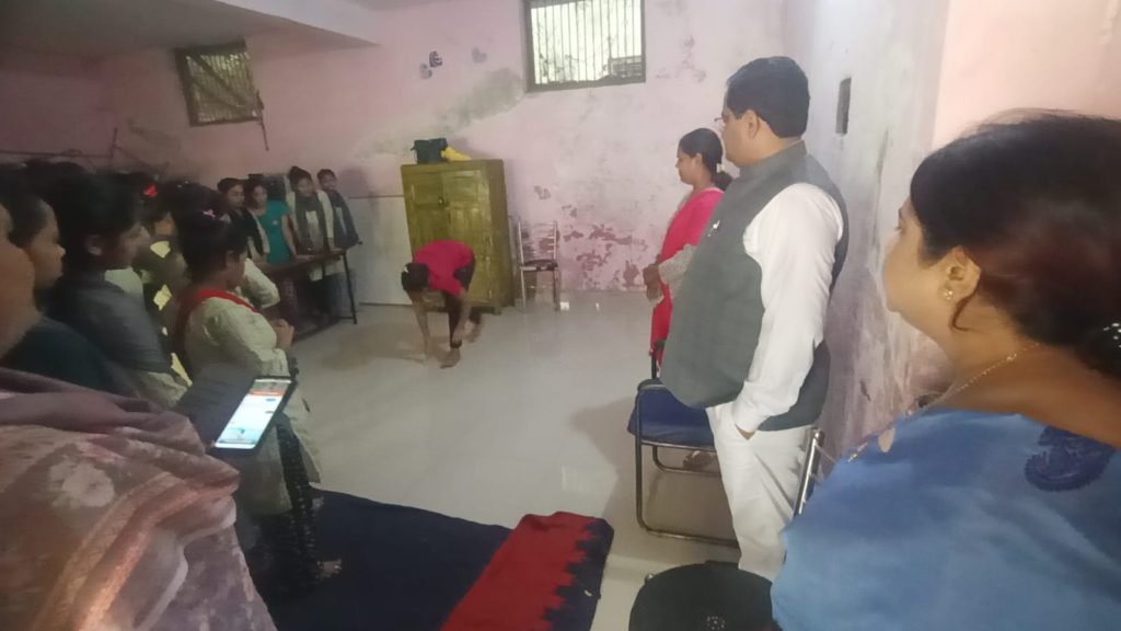 कानपुर नगर28जुलाई2023*जिला जज द्वारा बालिका गृह व बालक गृह का किया गया औचक निरीक्षण*