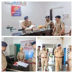 प्रयागराज25जुलाई2023*एडीजी जॉन व आईजी रेंज प्रयागराज द्वारा  कोतवाली कुन्डा का औचक निरीक्षण किया गया।