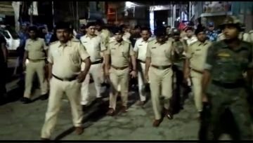 भागलपुर26*फ्लैग मार्च :मोहर्रम को लेकर निकाला गया शहर में फ्लैग मार्च, खुद एसएसपी इसकी अगुवाई करते दिखे*