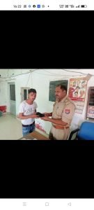 कानपुर नगर12अगस्त*सफर के दौरान रूट नंबर 2 की बस नंबर यूपी 78 डीएन 6320 में छूटा मोबाइल दिलाया।