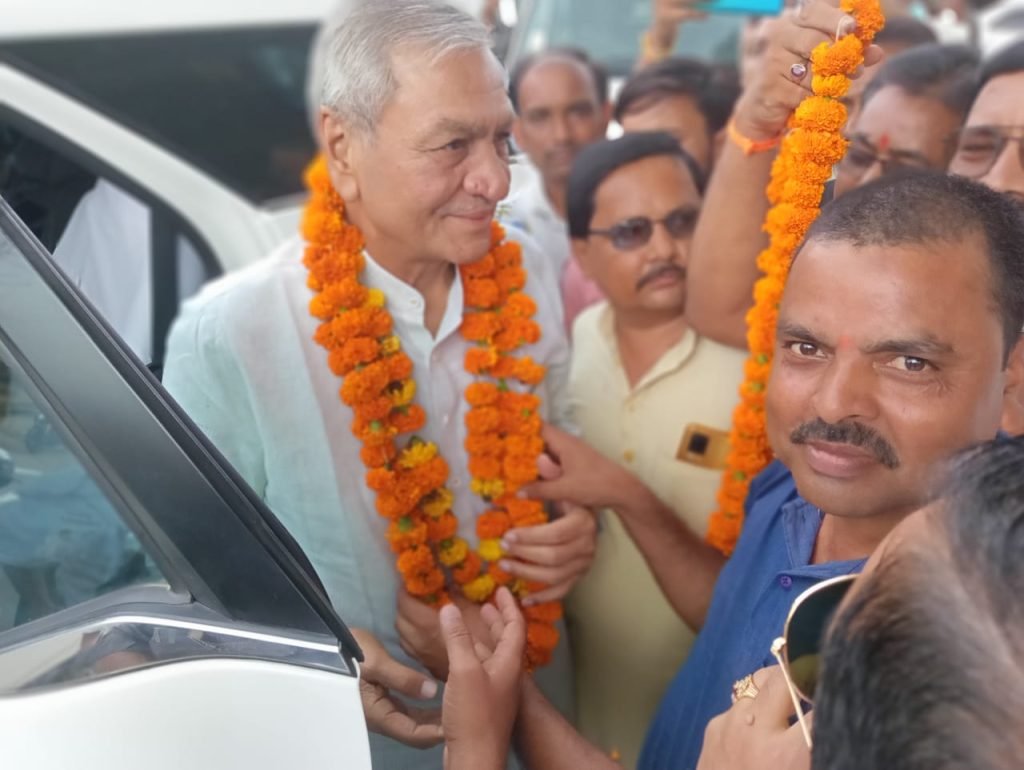 हरदोई12अगस्त23*पिहानी कस्बे में पहुंचे मंत्री लक्ष्मी नारायण का भाजपा नेताओं ने किया जोरदार स्वागत