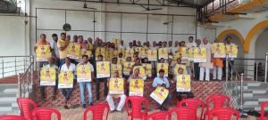 औरैया13अगस्त23*बेला रोड दिबियापुर स्थित पीतांबरा वाटिका में विप्र वंश दिबियापुर की एक बैठक आयोजित हुई