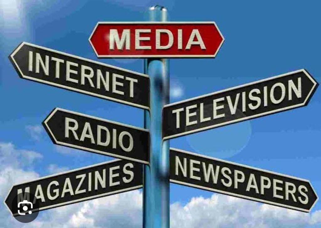 बाँदा23अगस्त23*मीडिया की शक्ति और समाज पर इसका प्रभाव!* बाँदा23अगस्त23*मीडिया की शक्ति और समाज पर इसका प्रभाव!*