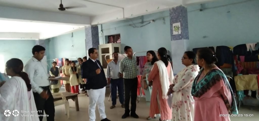 कानपुर25अगस्त23*जिला जज द्वारा बालिका गृह व बालक गृह का किया गया औचक निरीक्षण* कानपुर25अगस्त23*जिला जज द्वारा बालिका गृह व बालक गृह का किया गया औचक निरीक्षण*