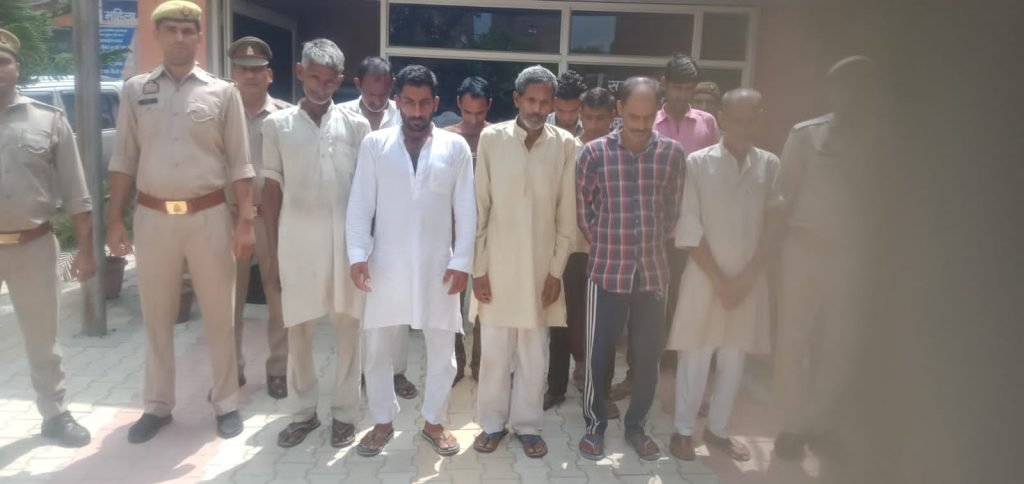 शामली29अगस्त23*चैकिग संदिग्ध व्यक्ति/वाहन व तलाश वांछित/वारण्टी दरम्यान 10 अभियुक्त किये गए गिरफ्तार।