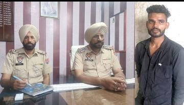 पंजाब 04 अगस्त 2023* सदर थाना पुलिस ने गैंगरेप के मामले में भगौड़ा आरोपी मंगा सिंह को काबू किया पंजाब 04 अगस्त 2023* सदर थाना पुलिस ने गैंगरेप के मामले में भगौड़ा आरोपी मंगा सिंह को काबू किया