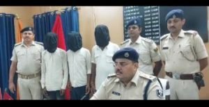 सुपौल बिहार09अगस्त23*पुलिस ने लूट की घटना का किया खुलासा तीन आरोपी गिरफ्तार।