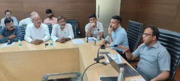 कानपुर12अगस्त23*जाजमऊ प्रवेश द्वार के सौन्दर्यीकरण के संबंध में शहर के टेनरी इकाइयों के प्रतिनिधियों, औद्योगिक प्रतिनिधियों एवं स्टेक होल्डर्स के साथ बैठक हुई।