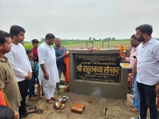 कानपुर नगर17अगस्त23*त्वरित आर्थिक विकास योजना के अंतर्गत 515 मीटर इंटरलॉकिंग रोड का शिलान्यास किया ।