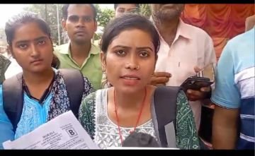 भागलपुर21अगस्त23*सीटीईटी परिक्षा में एक परीक्षा केंद्र पर दर्जनों छात्र हुए आक्रोशित लगाया स्कूल प्रबंधन पर सेंटर मैनेज करने का इल्जाम*