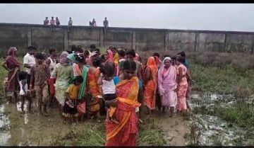 भागलपुर25अगस्त23*झाड़ी में मिली संधिगत अवस्था में बेहोश हालात में महिला,