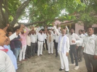 रायबरेली30अगस्त23* हापुड़ पुलिस प्रशासन के खिलाफ आक्रोशित वकीलों ने किया प्रदर्शन