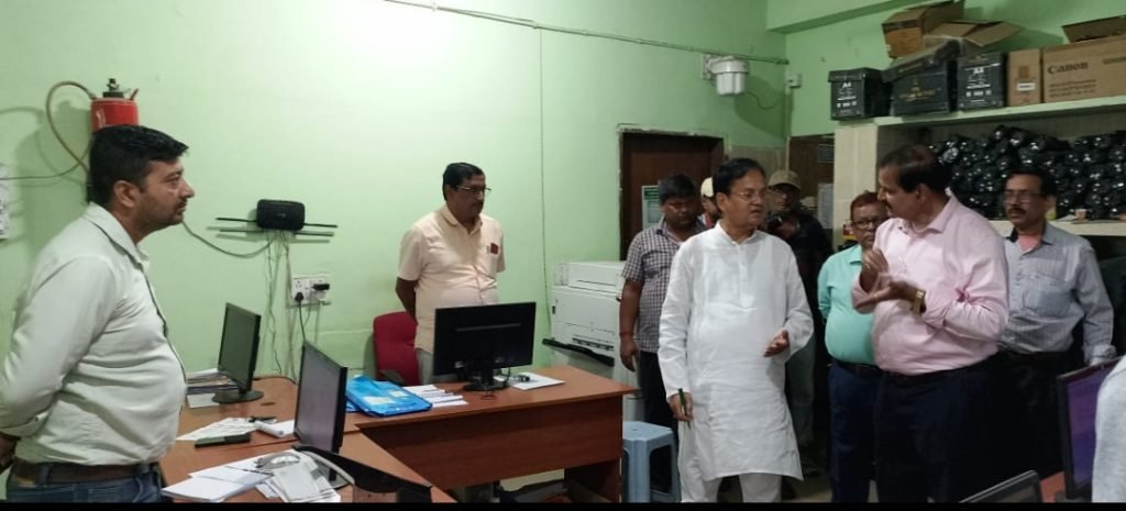 भागलपुर बिहार 07 अगस्त 2023 *कुलपति ने किया विश्वविद्यालय के विभिन्न शाखाओं का निरीक्षण।