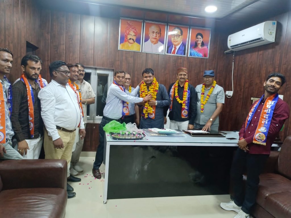 कानपुर ग्रामीण16सितम्बर23*उज्ज्वल कटियार अपना दल यस युवा मंच के बनाये गए जिलाध्यक्ष।