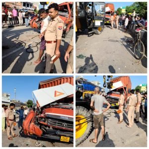 कौशाम्बी17सितम्बर23*सड़क दुर्घटना में पार्सल ट्राला चालक गंभीर घायल,पुलिस ने भेजा अस्पताल*